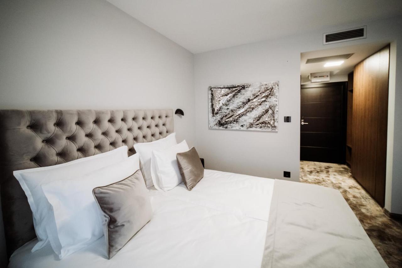 Hotel Barcode Wellness & Spa Sombor Room photo
